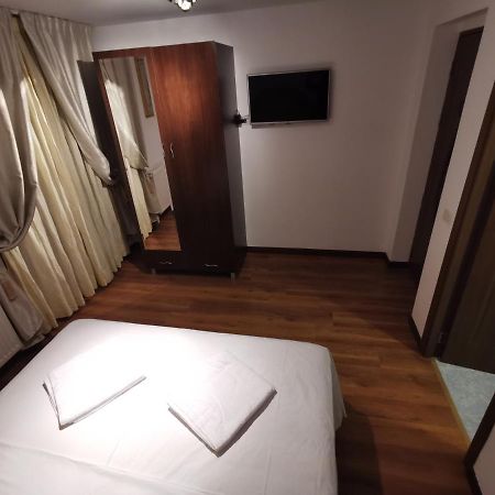 Vila Deal Сэчеле Экстерьер фото