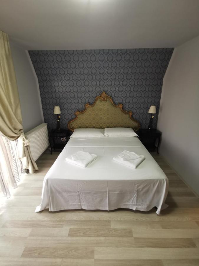 Vila Deal Сэчеле Экстерьер фото