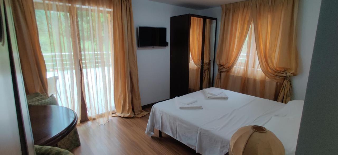 Vila Deal Сэчеле Экстерьер фото