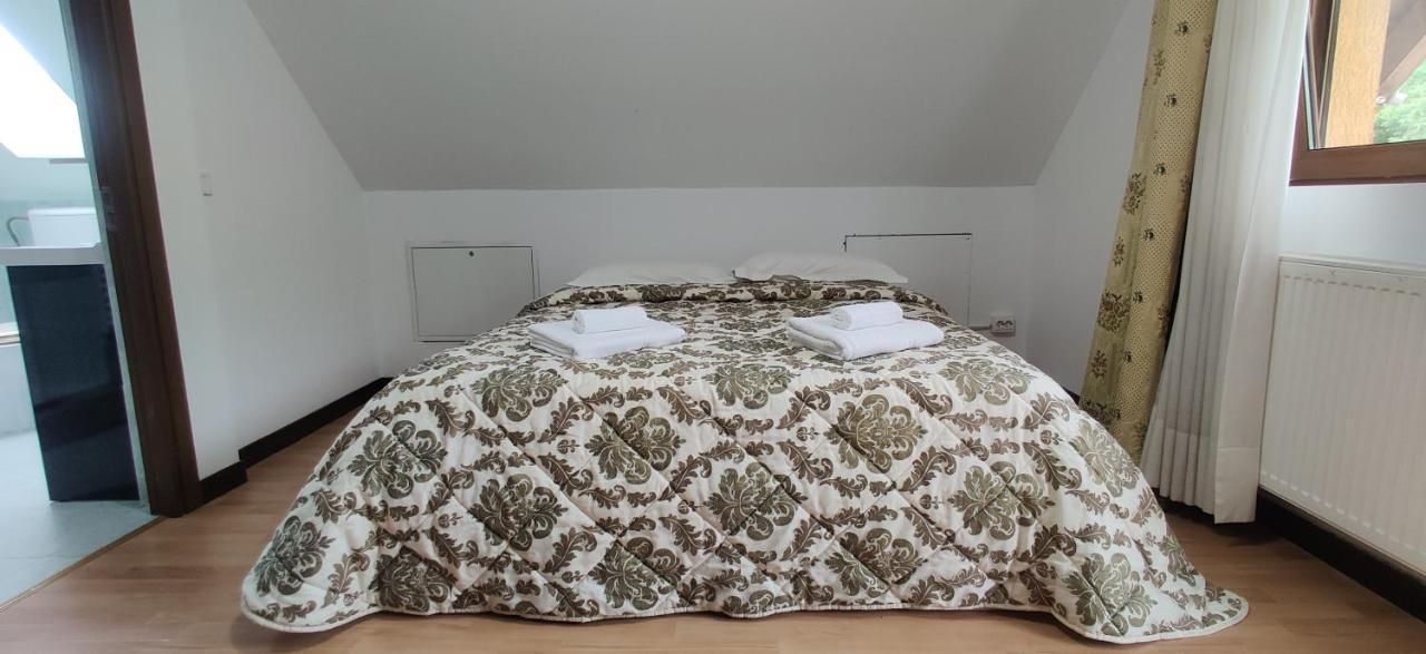 Vila Deal Сэчеле Экстерьер фото